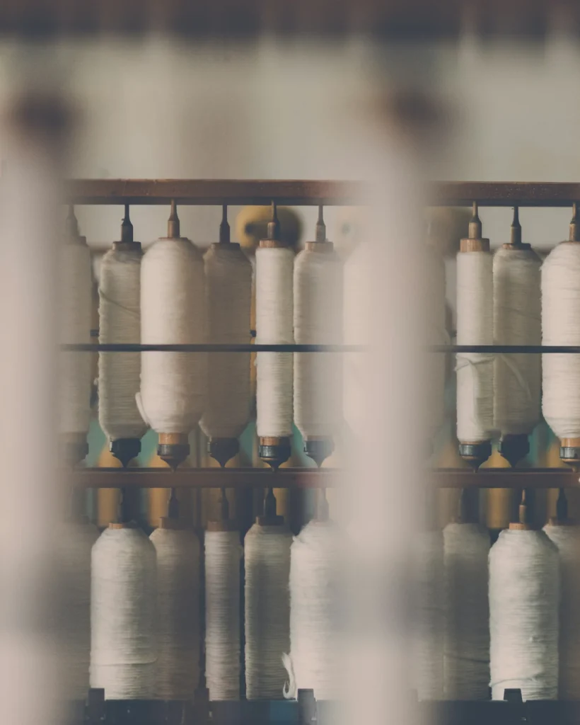 textile sinning threads in the manufacturing process